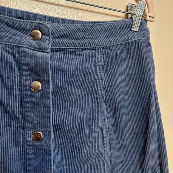 Forever 21 F21 Women's Corduroy Skirt Snap Front Mini Smoky Blue Size 31 - Picture 3 of 6